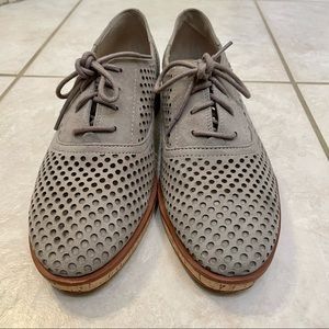 Size 8- Vince Camuto Salisa Oxford Flats- Grey